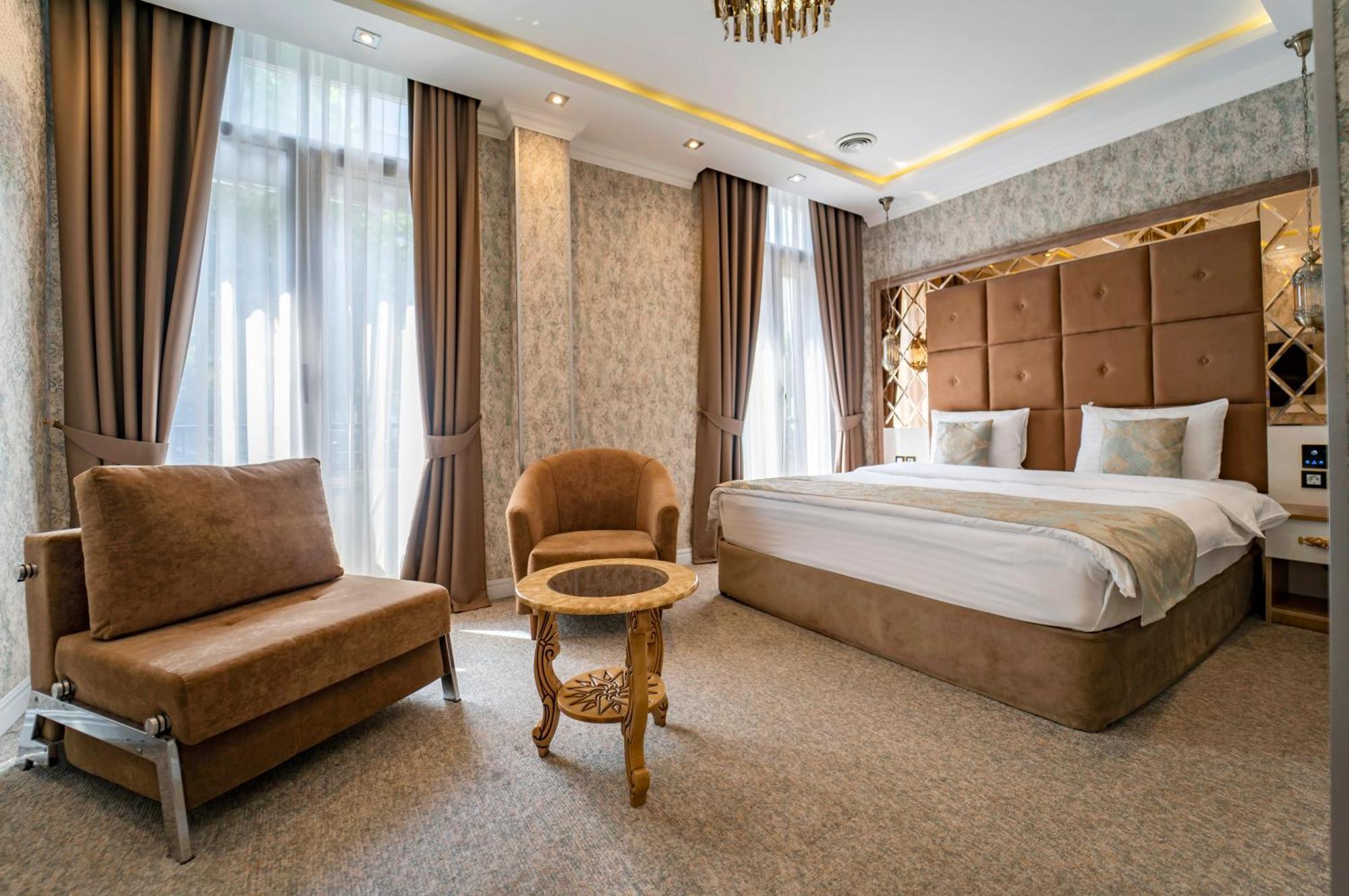 Hotel Aqua Liberty Tbilisi Exteriör bild